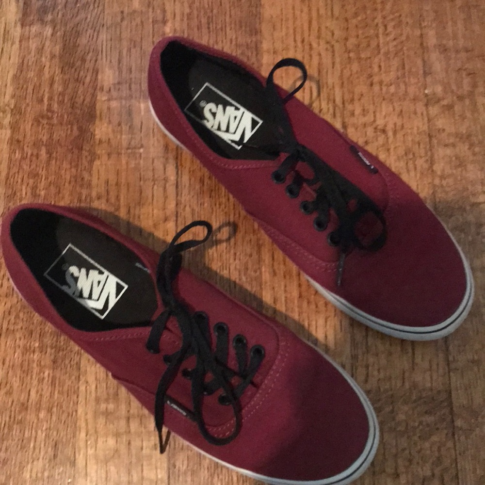 Vans - Picture 2 of 3